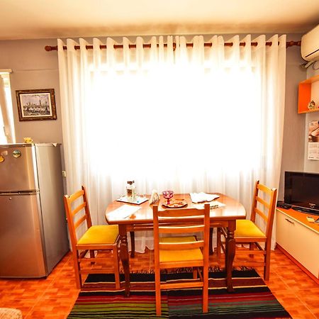 Apartamento Del Capitan Apartment Shkoder Exterior photo